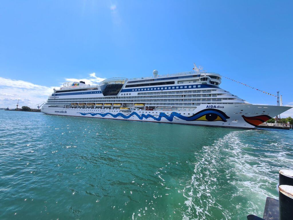 Aida im Hafen