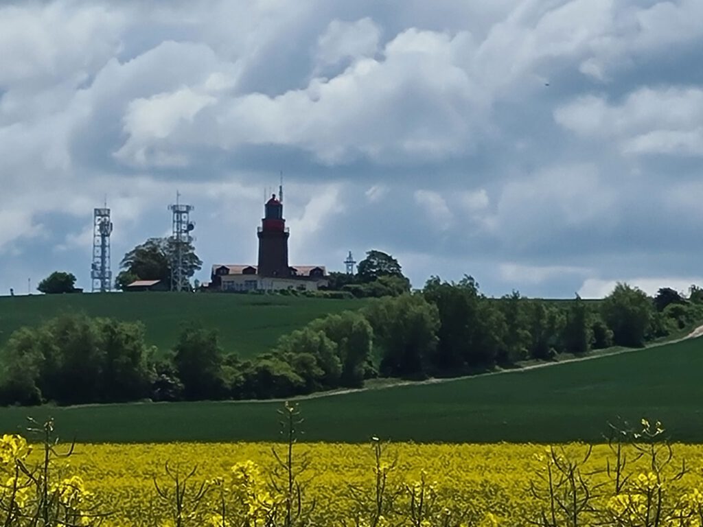 Entfernter Leuchtturm