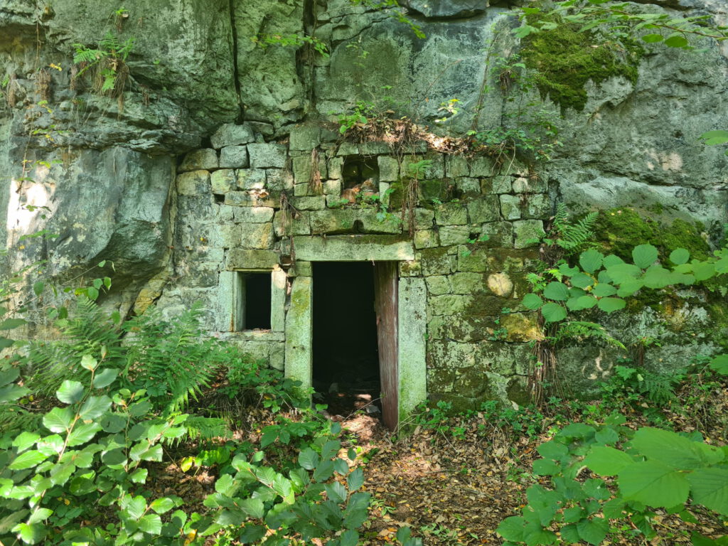 Etwas näher an der Höhle